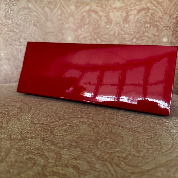 Chanel Shiny Red and Gold Holiday Gift Bag - Picture 7 of 12